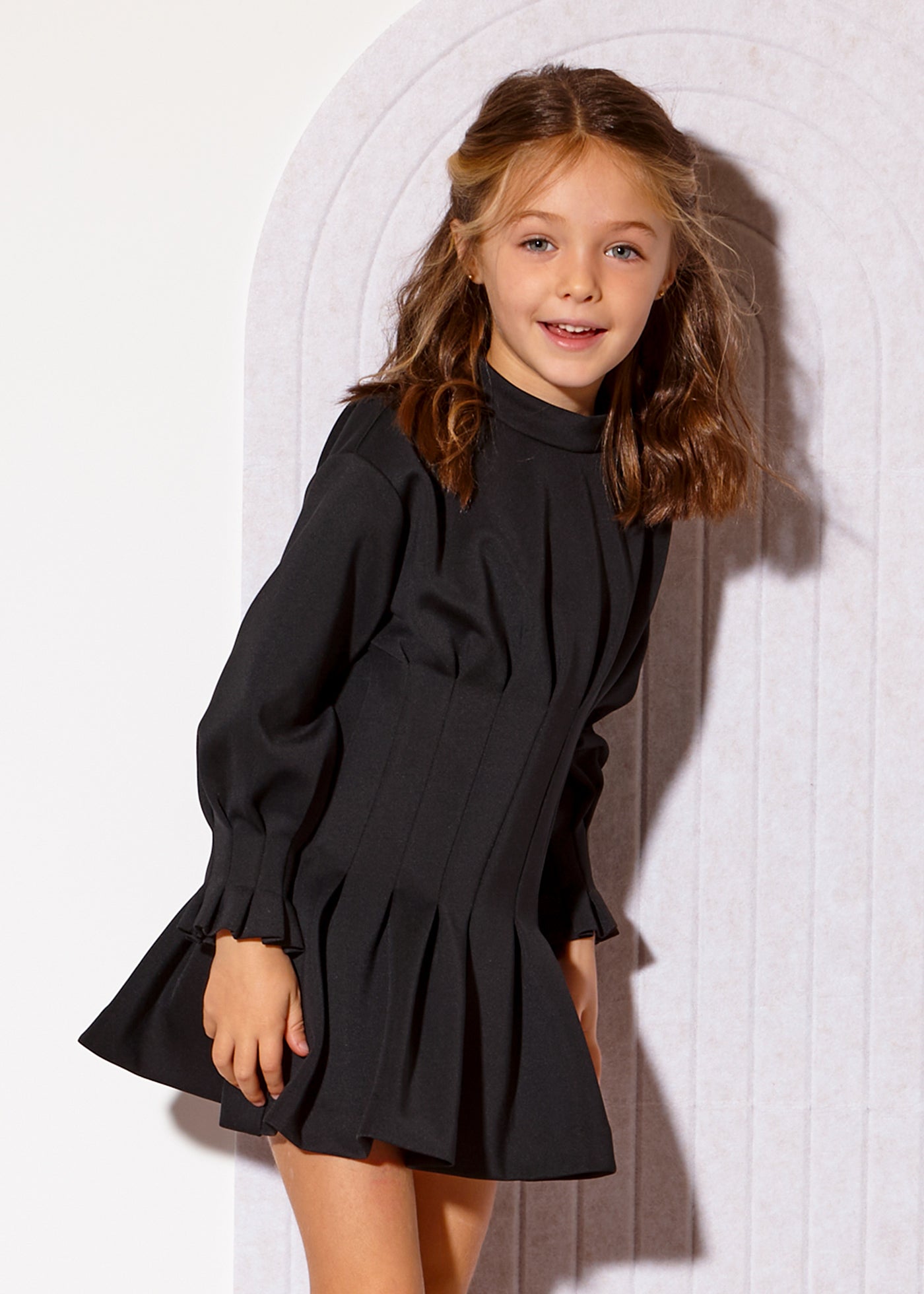 Vestido scuba negro para niña Abel & Lula 05541