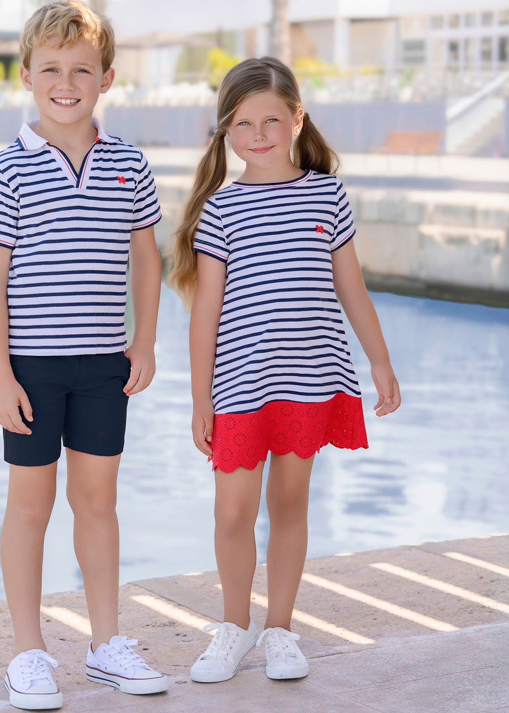 Vestido de niña Nel‑Blu 100% algodón a rayas con bajo bordado, SKU 39/1402/V.