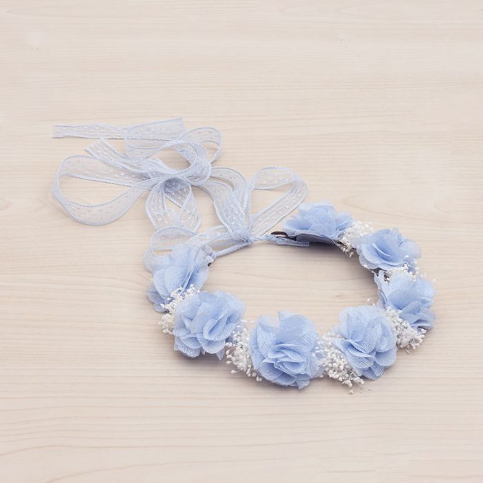 Corona-tocado moño con flores bambula y cintas Azul cielo - La boutique de AyA La Boutique de AyA