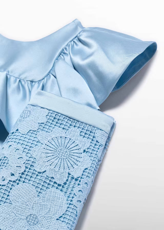 Conjunto celeste de Guipur Color Abel & Lula con Top de Volantes y Pantalón Largo 05212