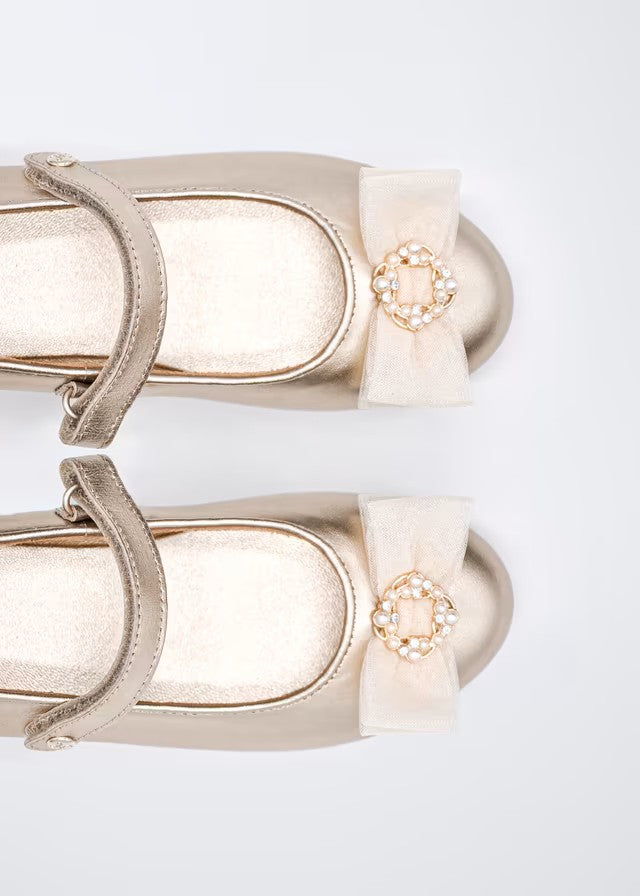 Mercedita de piel lazada tul color champagne 05487