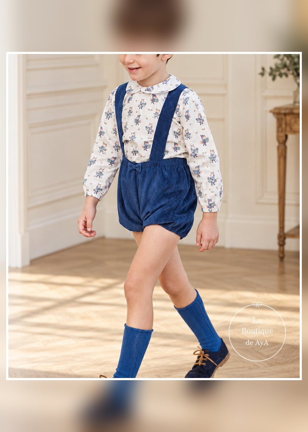 Conjunto niño camisa zorritos y pantalón con tirantes Juliana 26698 - modelo en movimiento - referencia 26698