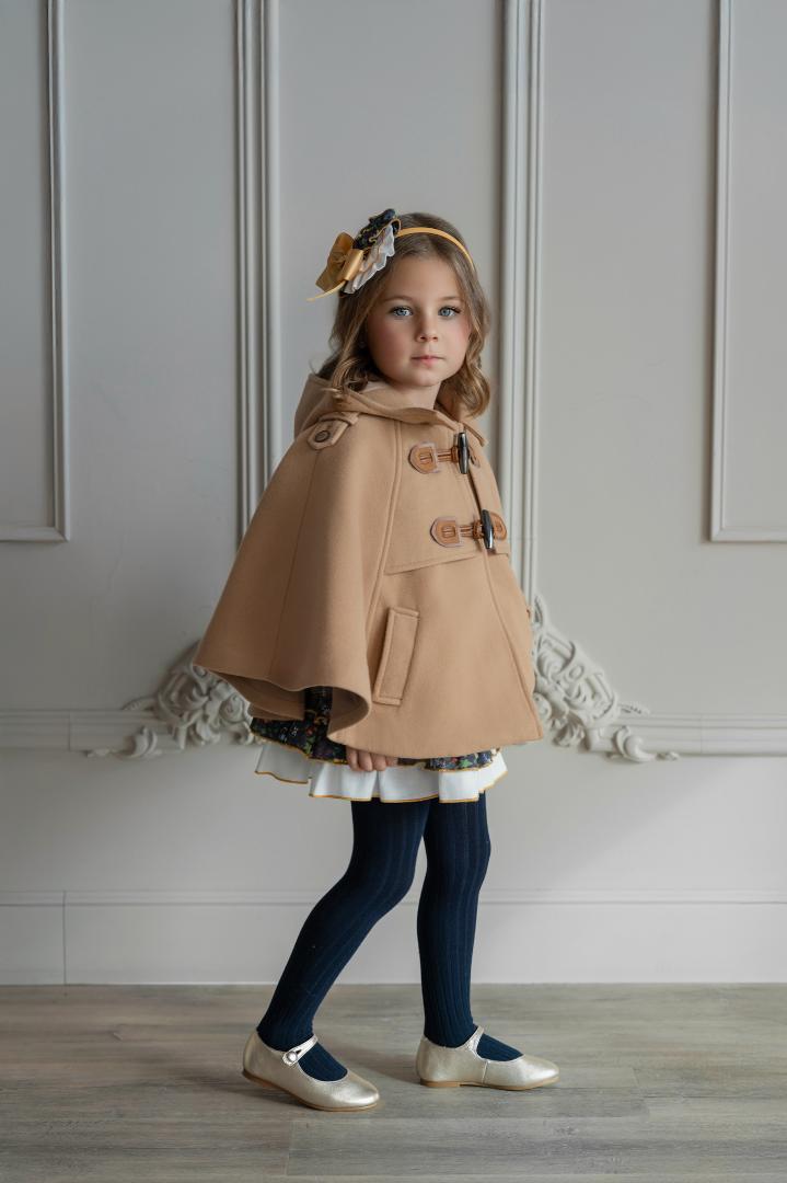 Capa infantil paño niña camel Miranda 0258