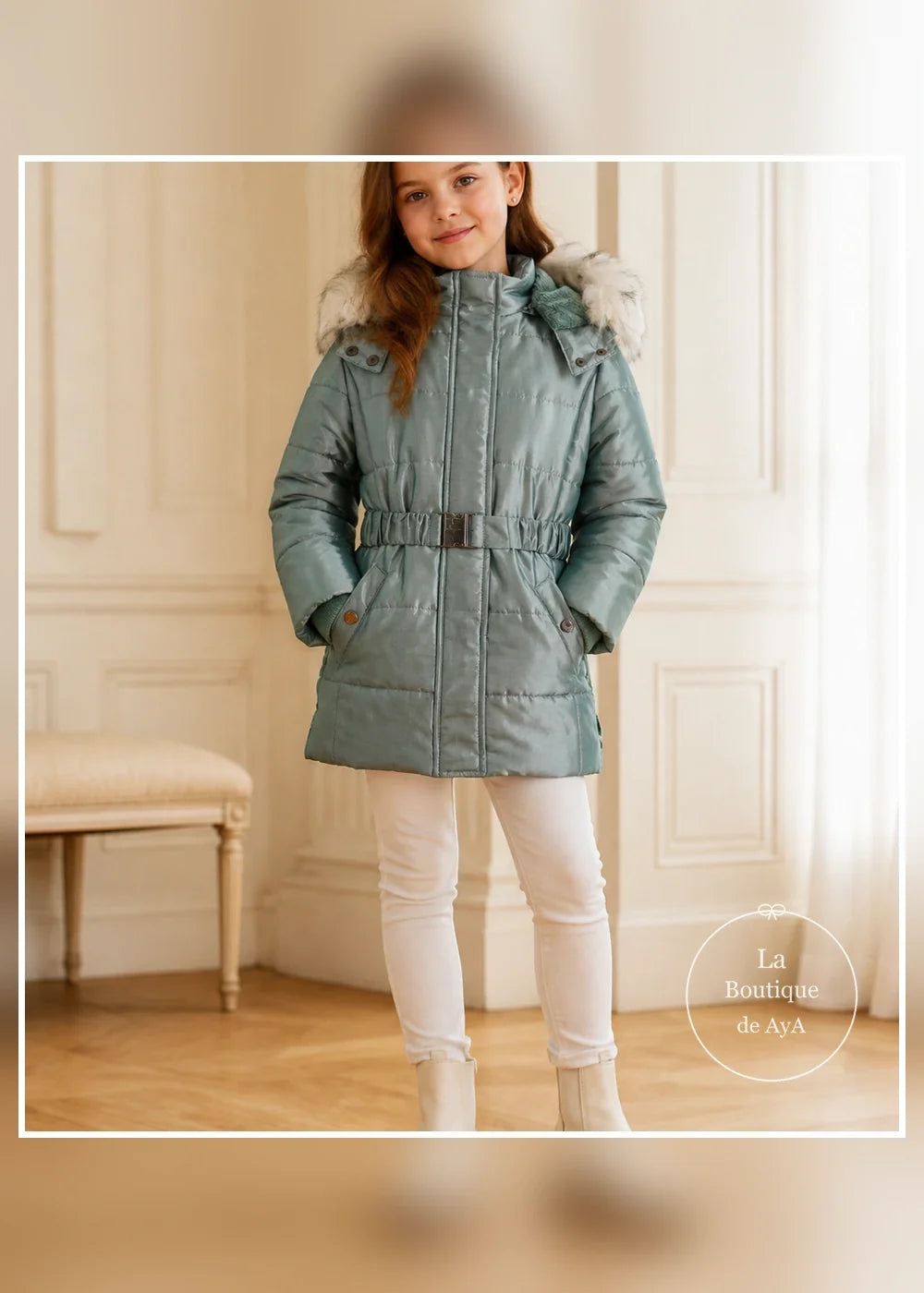 Parka verde agua con capucha para niña Miranda 1400, portada con modelo