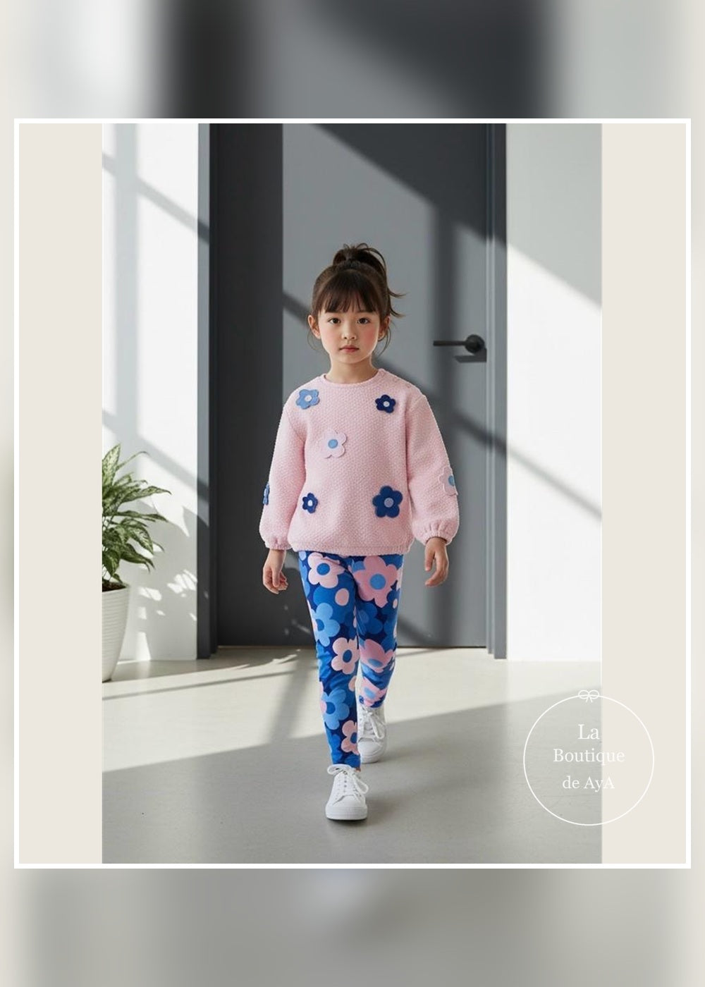 Niña con conjunto Flowers de sudadera rosa y leggings Agatha Ruiz de la Prada 8732W26