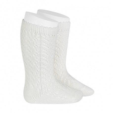 Calcetines color Nata altos de algodón perlé calados Condor 202 - La boutique de AyA Cóndor