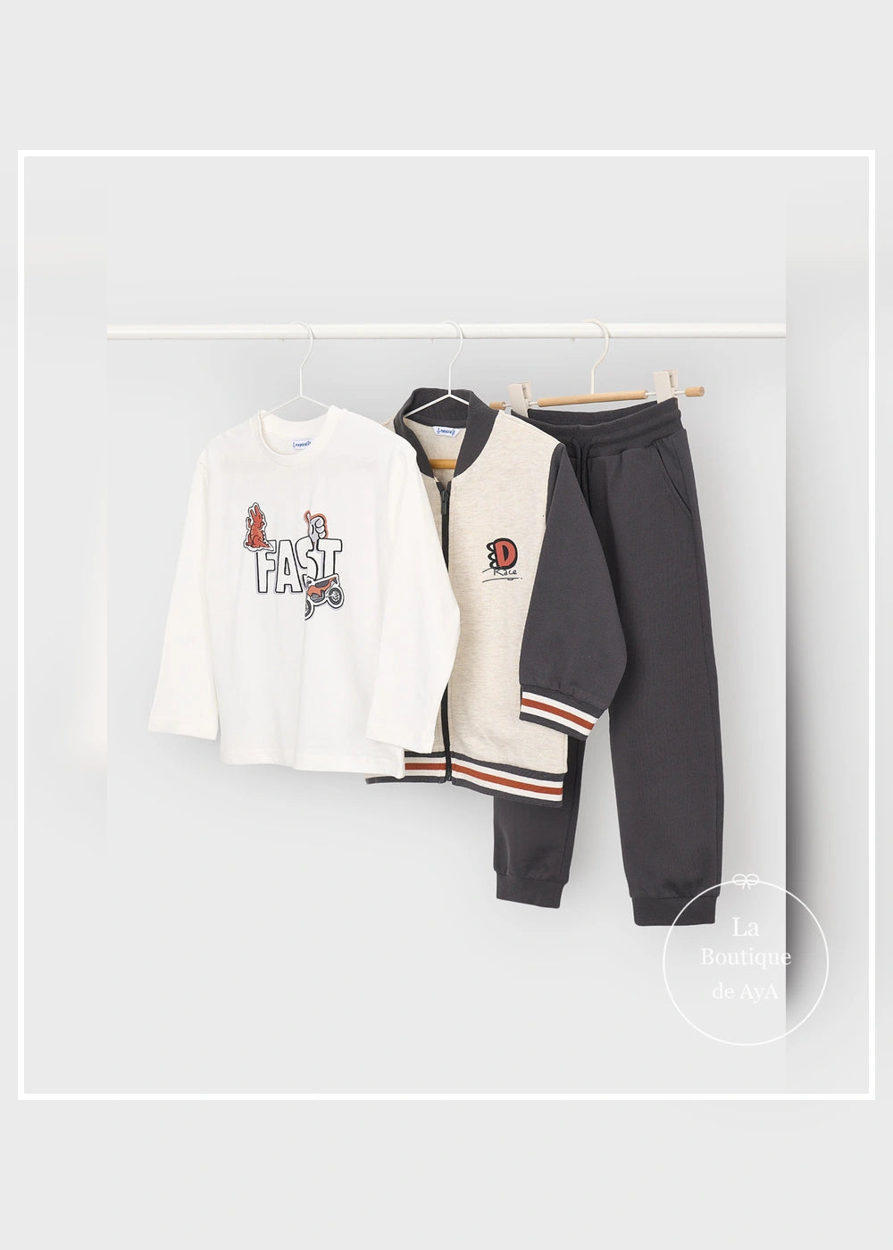 Chándal bomber con camiseta pizarra niño Mayoral 04807-020. Prendas solas, vista delantera.
