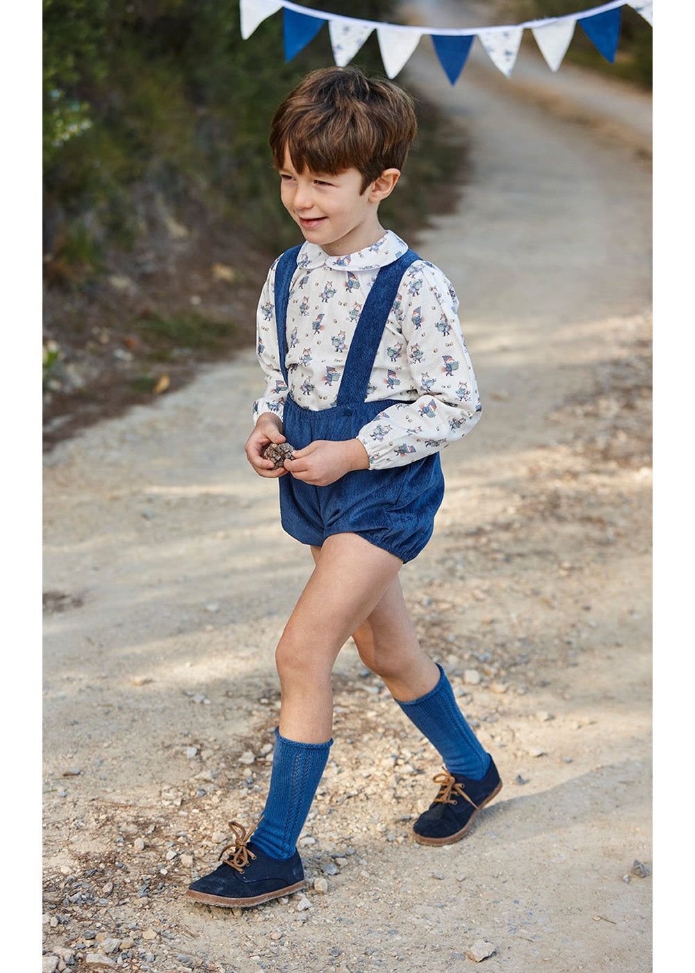 Conjunto niño camisa zorritos y pantalón con tirantes Juliana 26698, colección otoño invierno 2026/2027