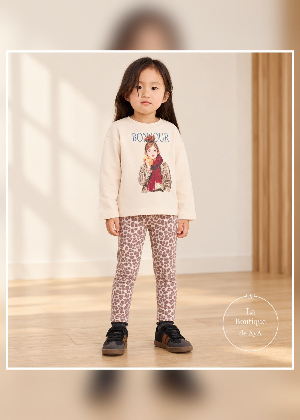 Conjunto camiseta y leggings castaña para niña Mayoral 04734 - vista frontal con modelo