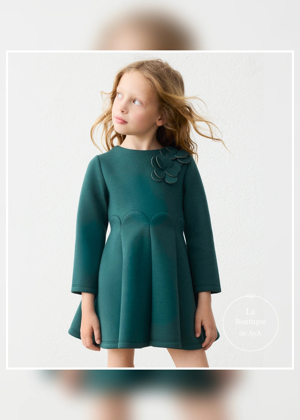 Vestido neopreno nenúfar con flores niña Mayoral 04928-060. Vista principal con modelo.