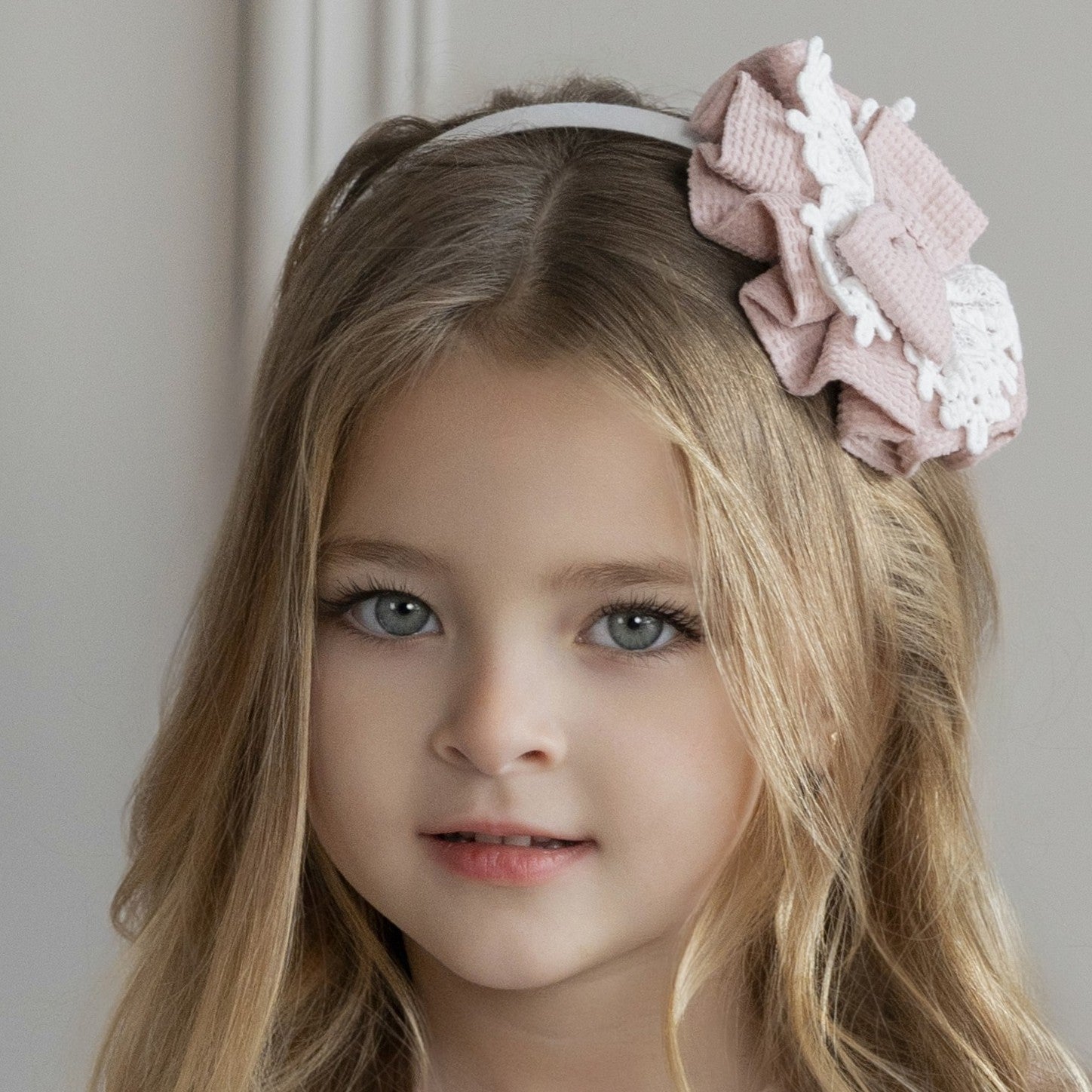 Diadema pinza infantil rosa palo Miranda 0225