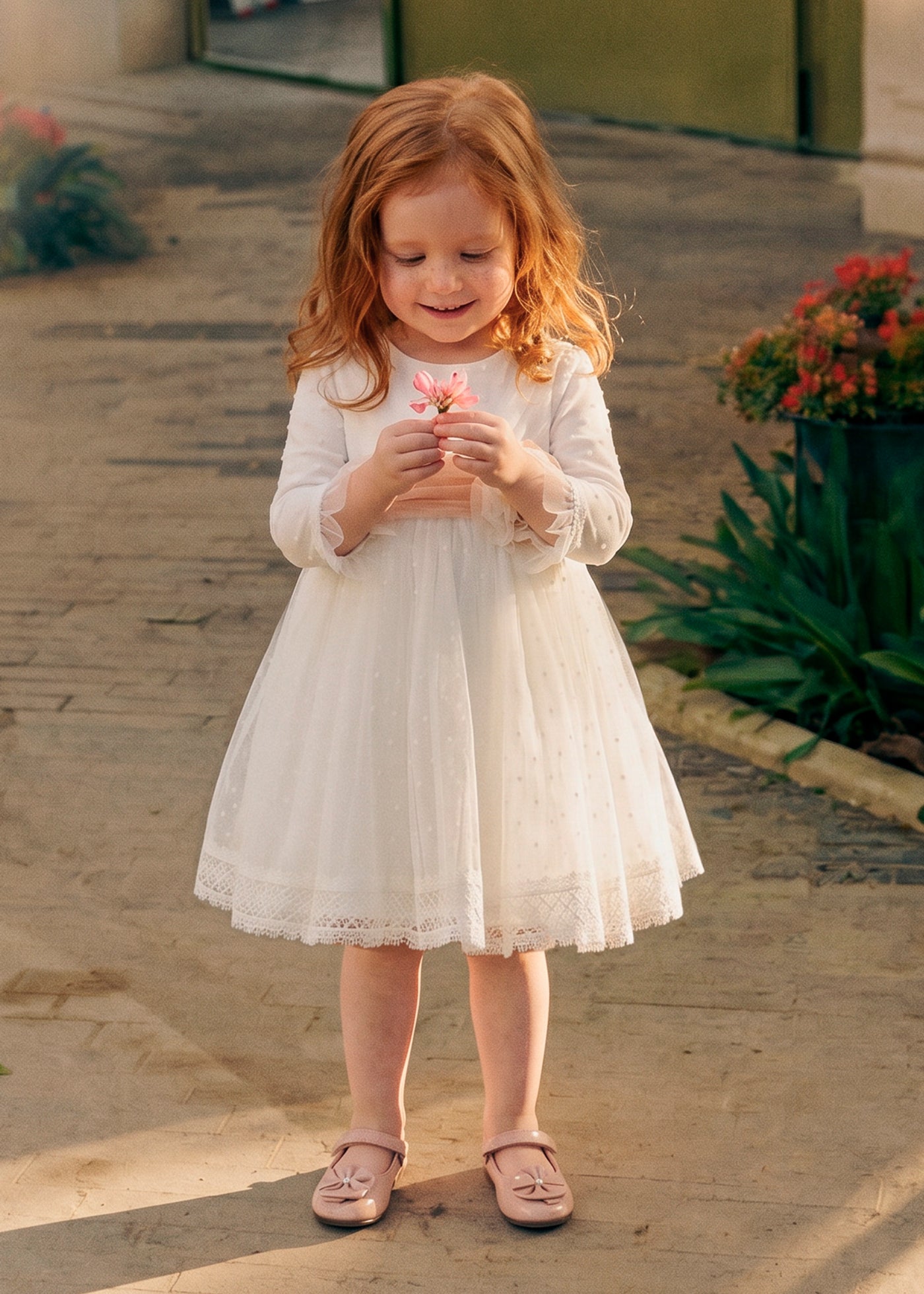 Vestido tul plisado nata para bebé niña Abel & Lula 05503
