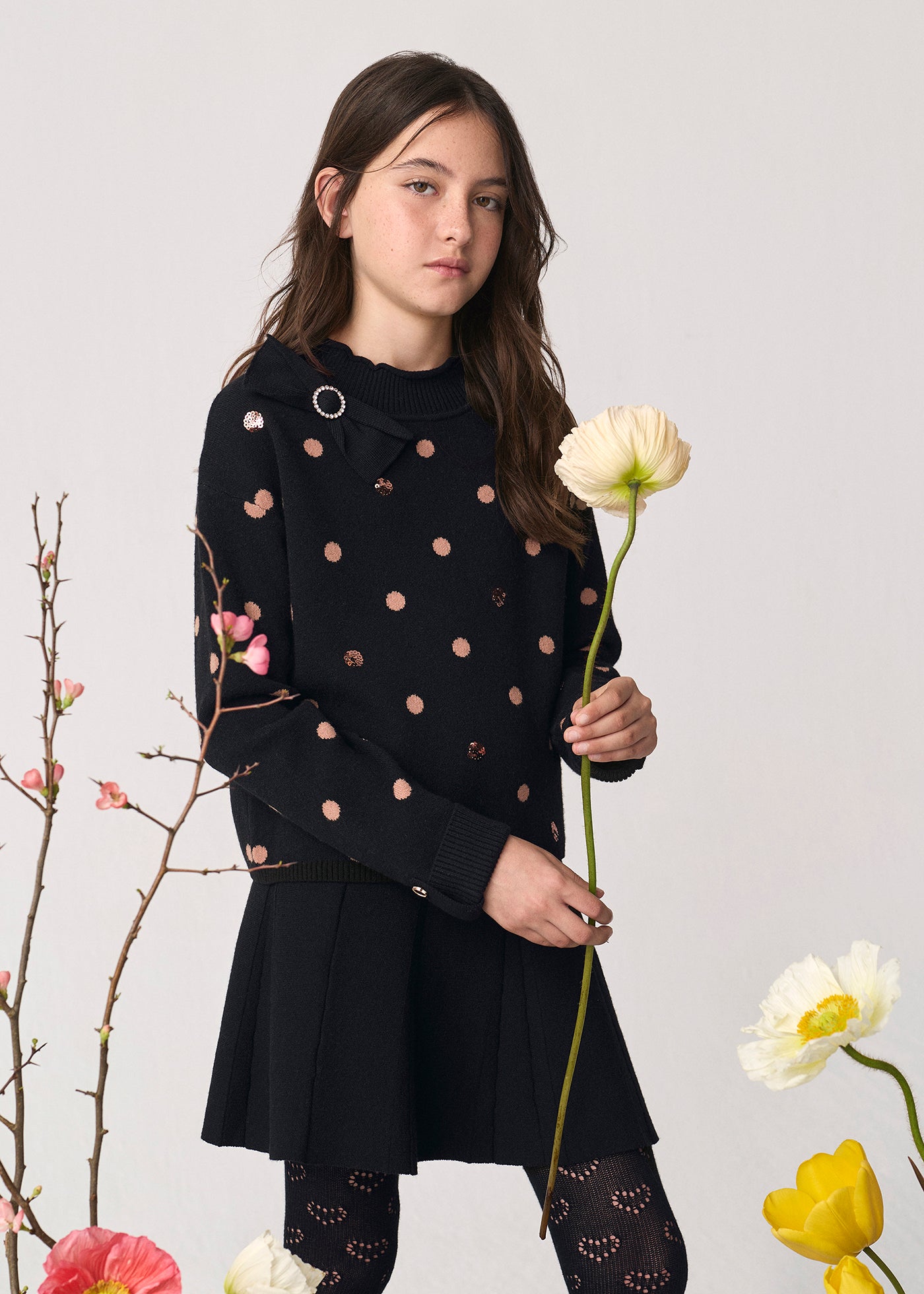 Conjunto de falda tricot topos negro para niña Abel & Lula 05591