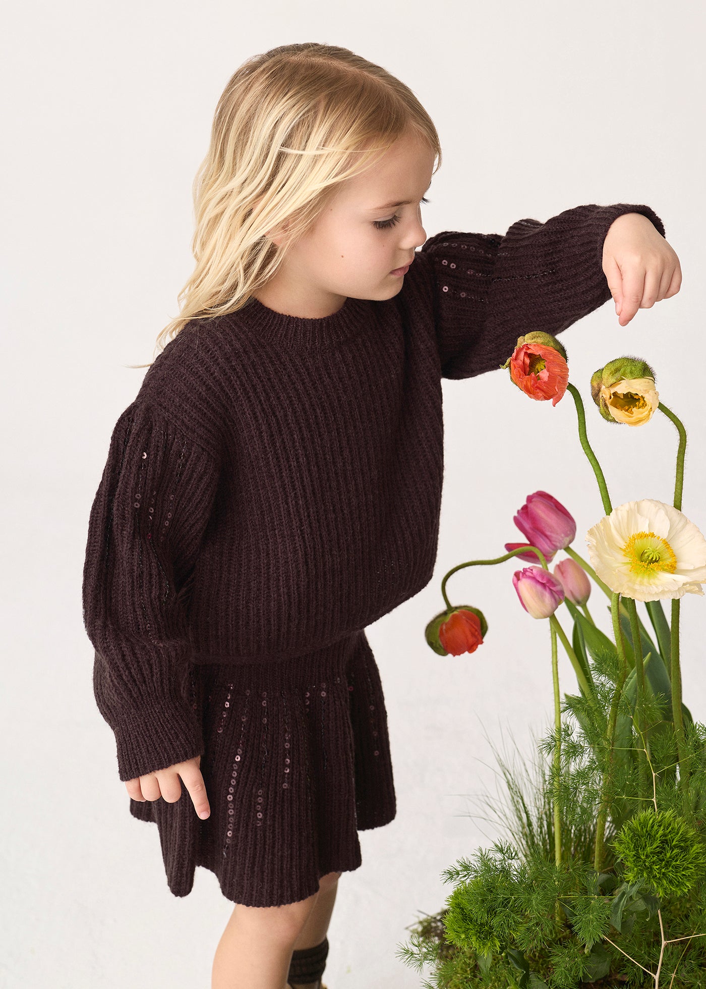 Conjunto de falda tricot lentejuelas trufa para niña Abel & Lula 05593