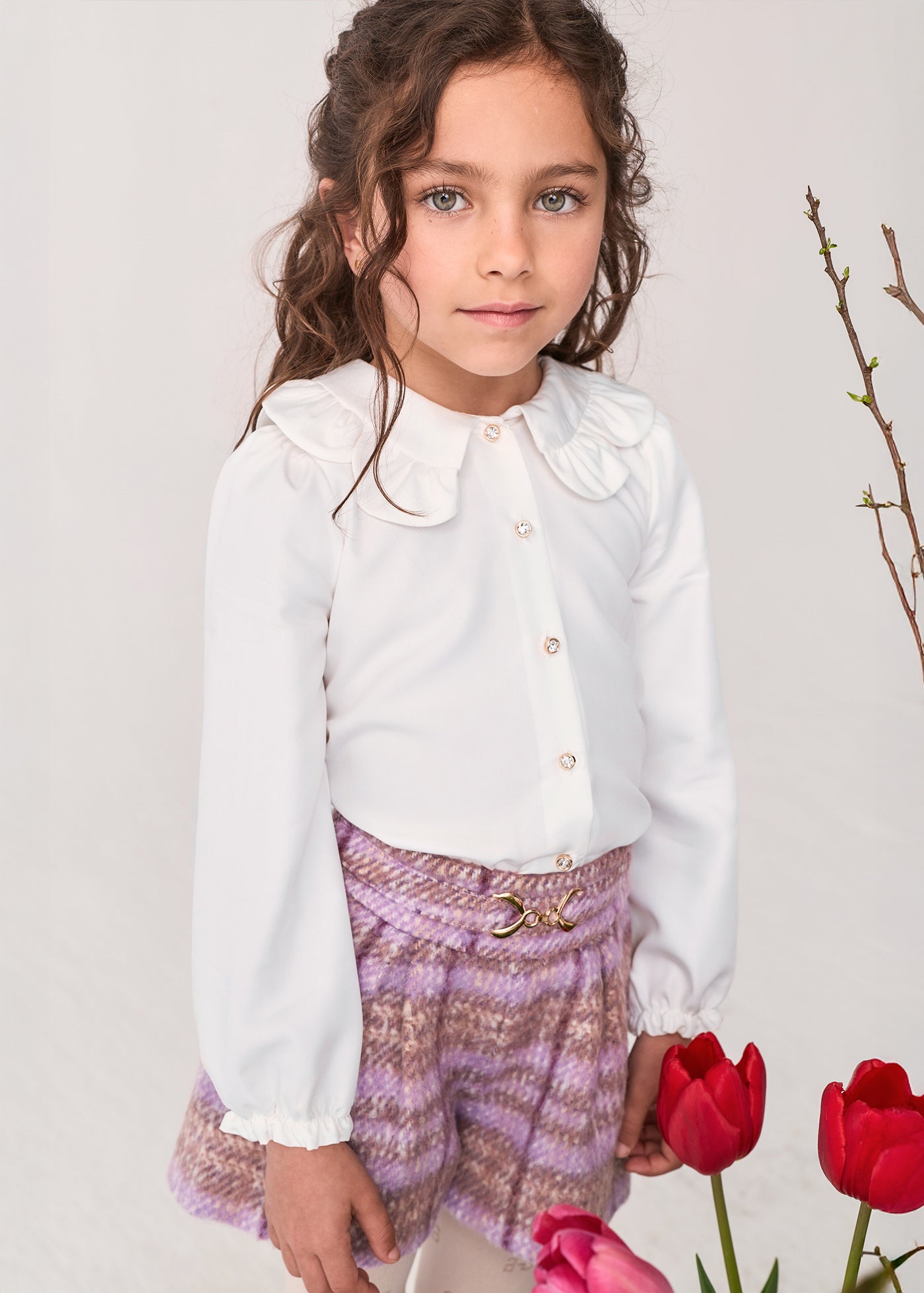 Conjunto de bermuda cuadros lila para niña Abel & Lula 05747 - imagen 3