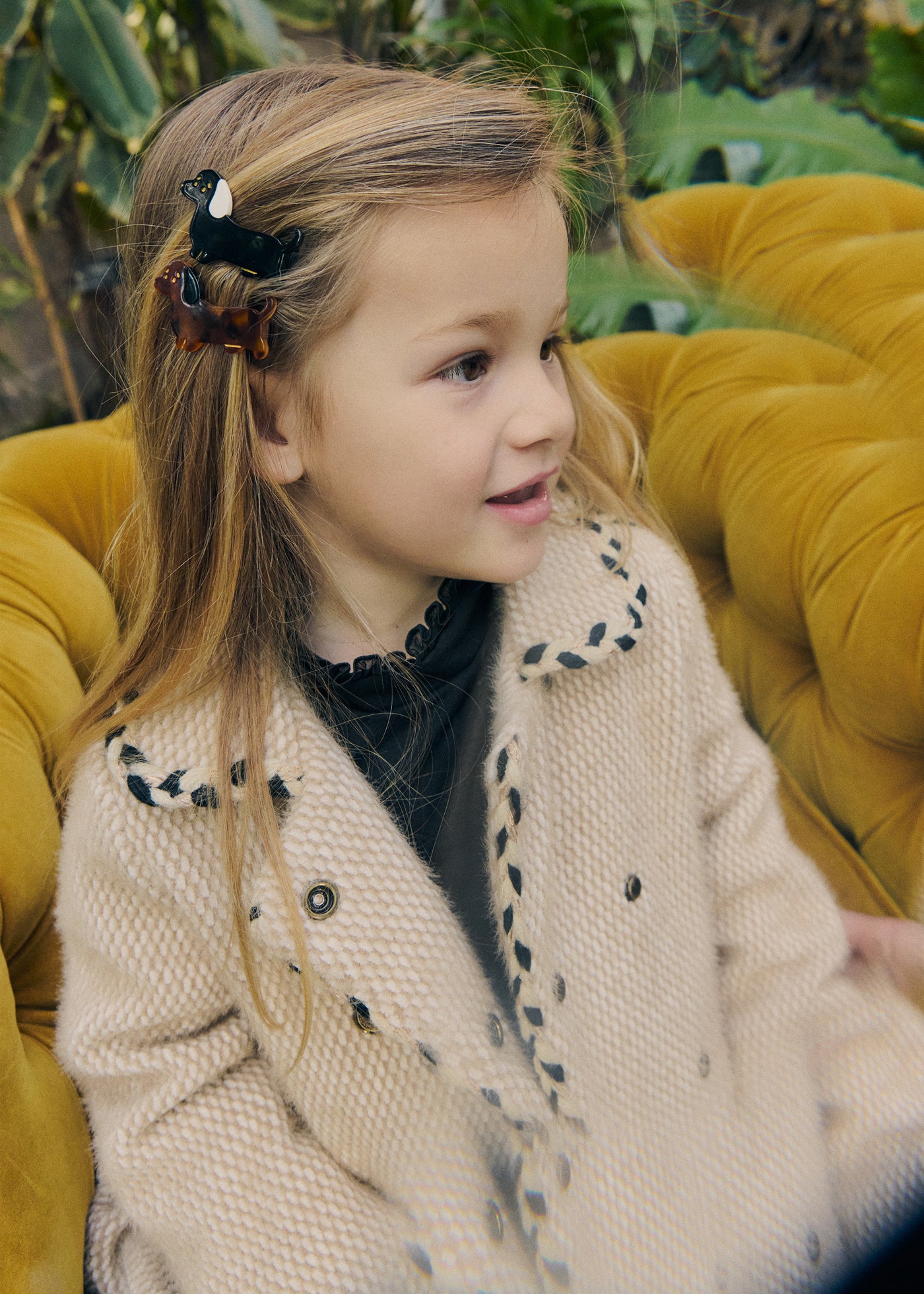 Chaqueta latte para niña Abel & Lula 05810
