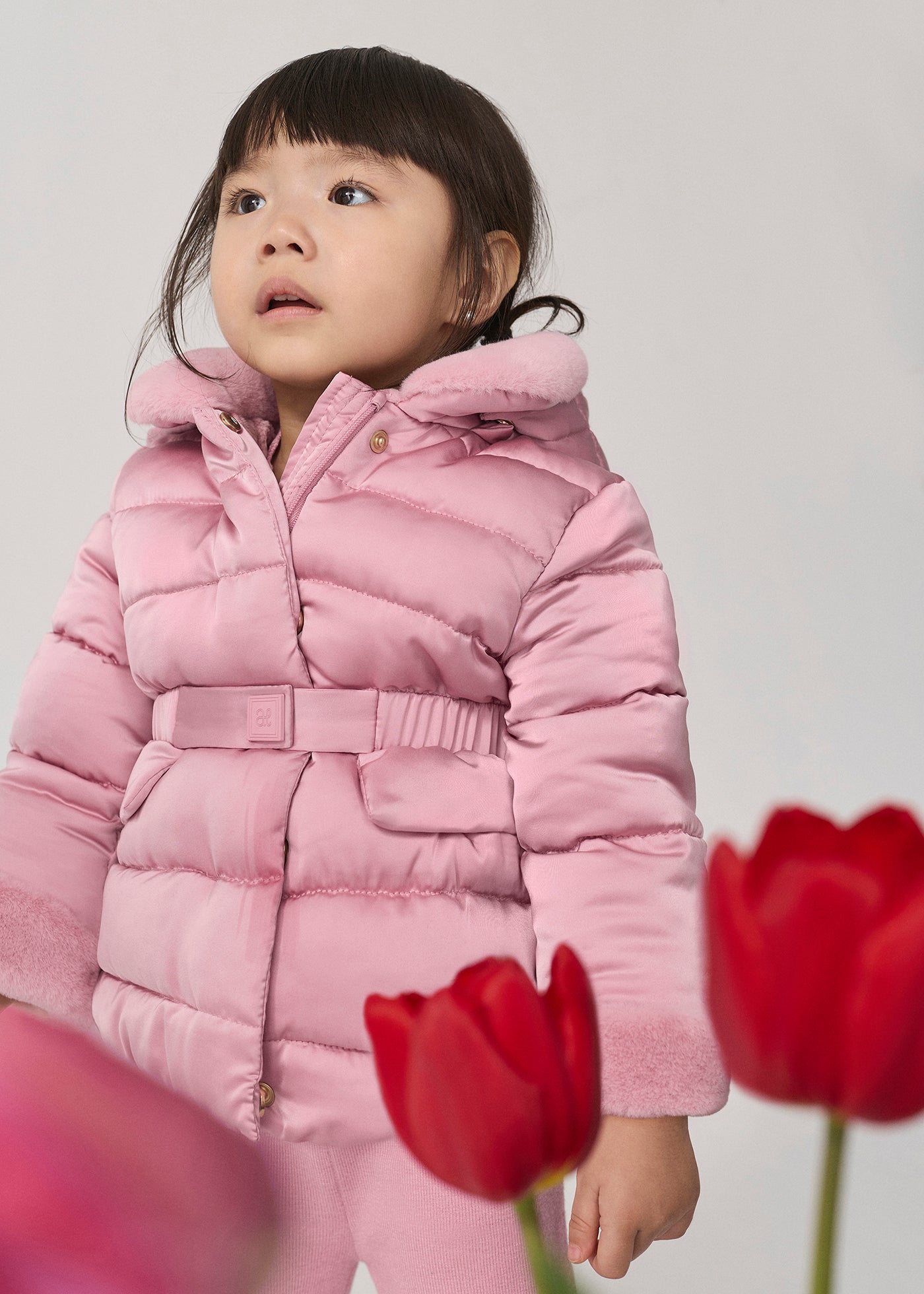 Chaquetón satinado pelo pétalo para bebé niña Abel & Lula 05873
