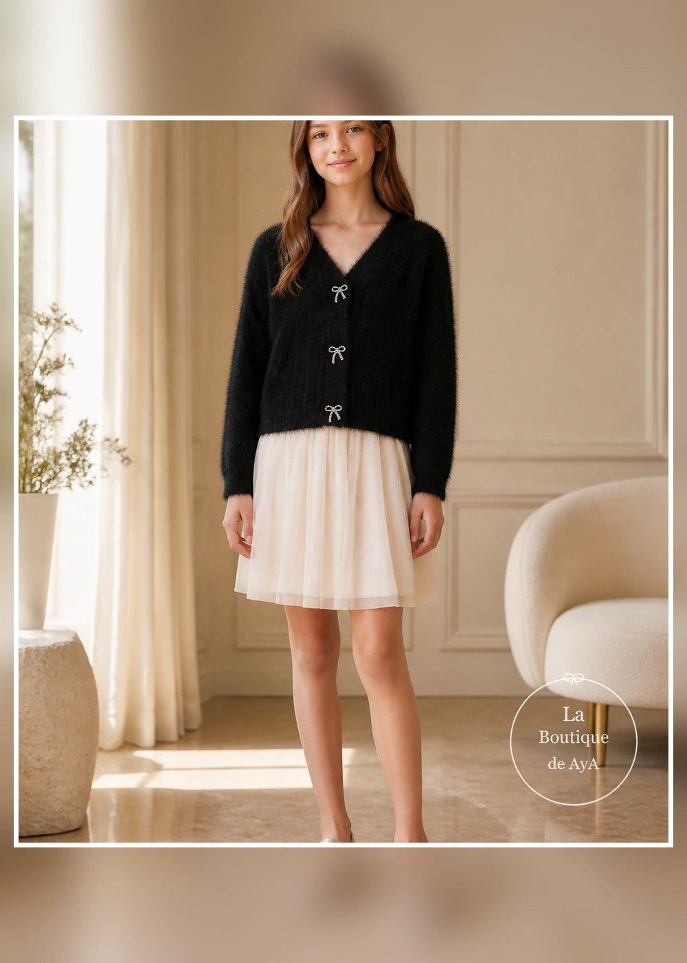 Rebeca de punto con lentejuelas negro para niña Mayoral 07345-030 - modelo