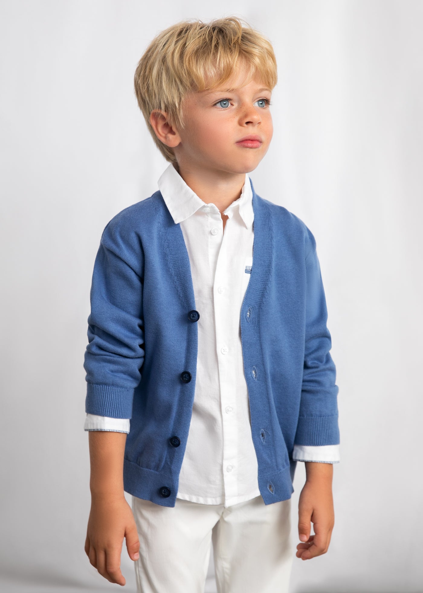 Cardigan tricot azul niño 03381