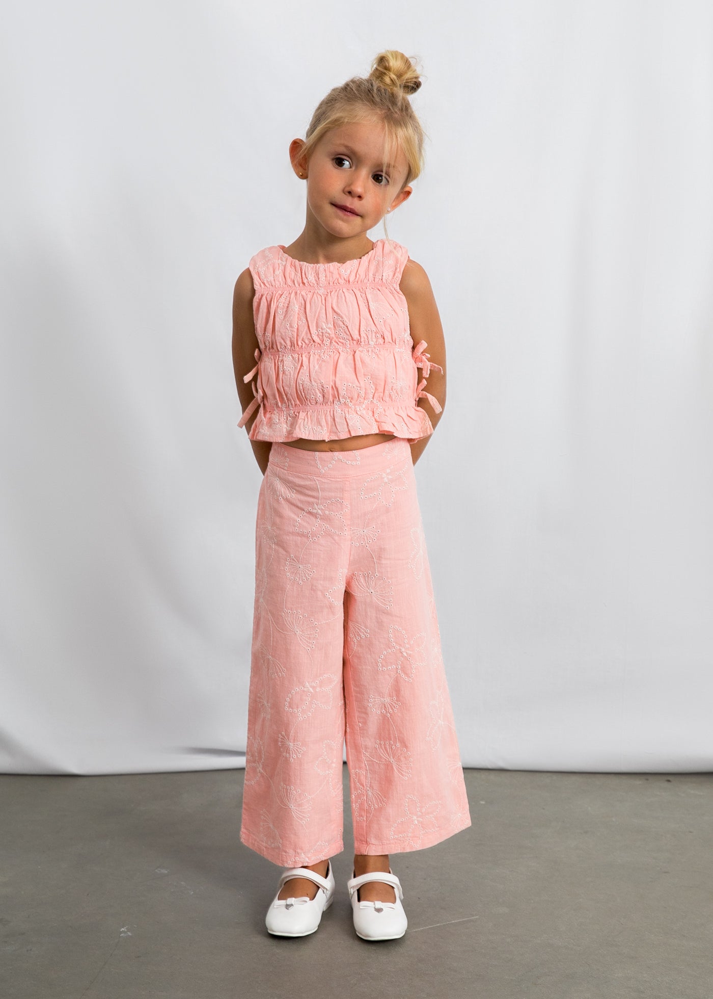 Conjunto pantalon largo bordado 03592-077