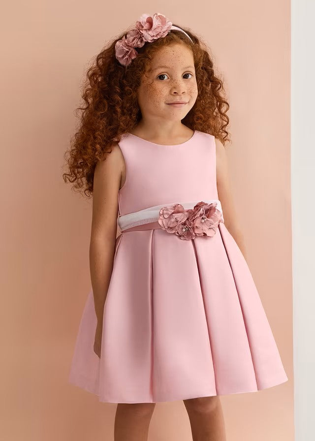 Vestido niña rosa satinado con cinturón y flor – Abel y Lula 05030
