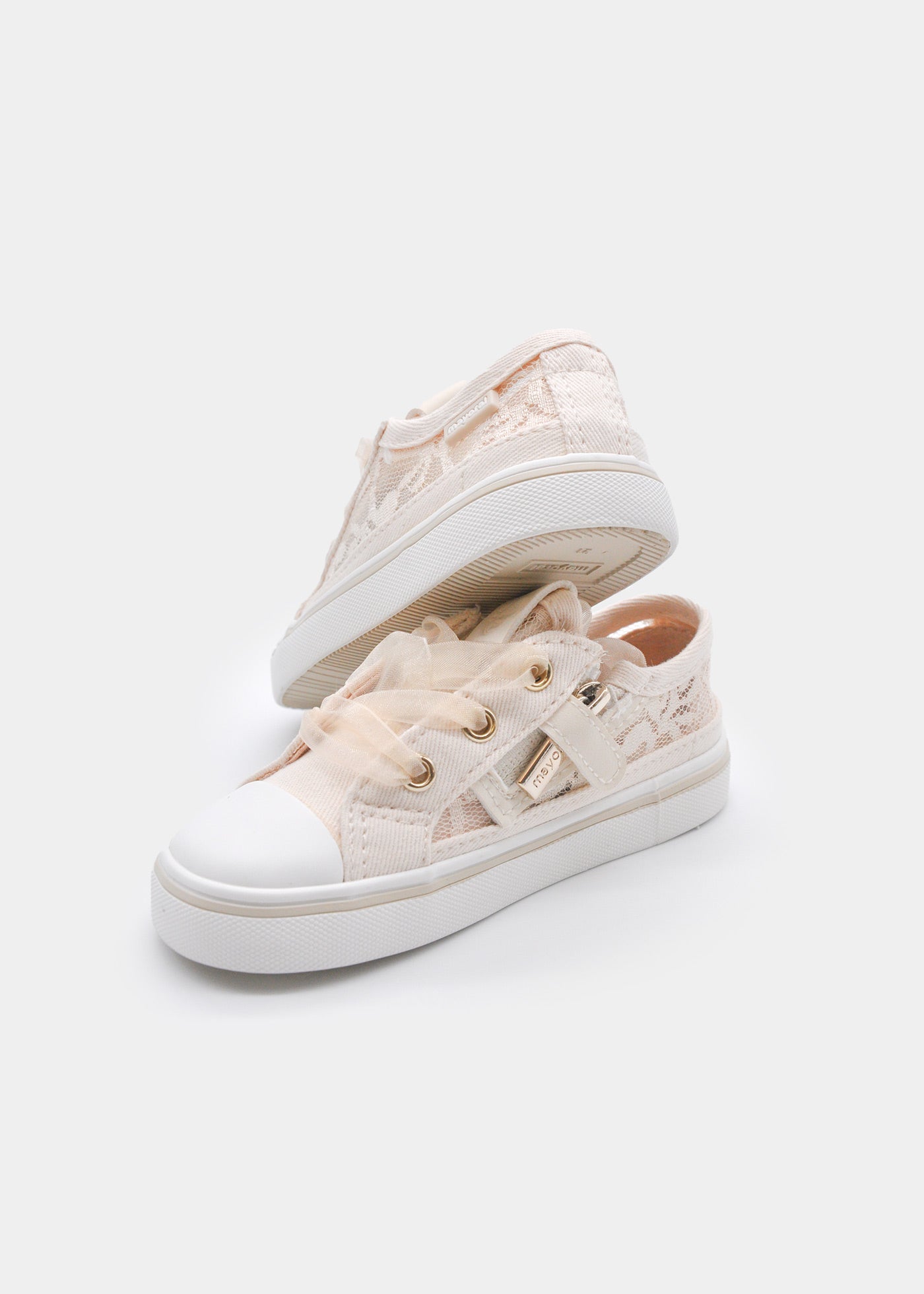 Sandalia Blanca Niña Mayoral con Velcro (19-25) | La Boutique de AyA