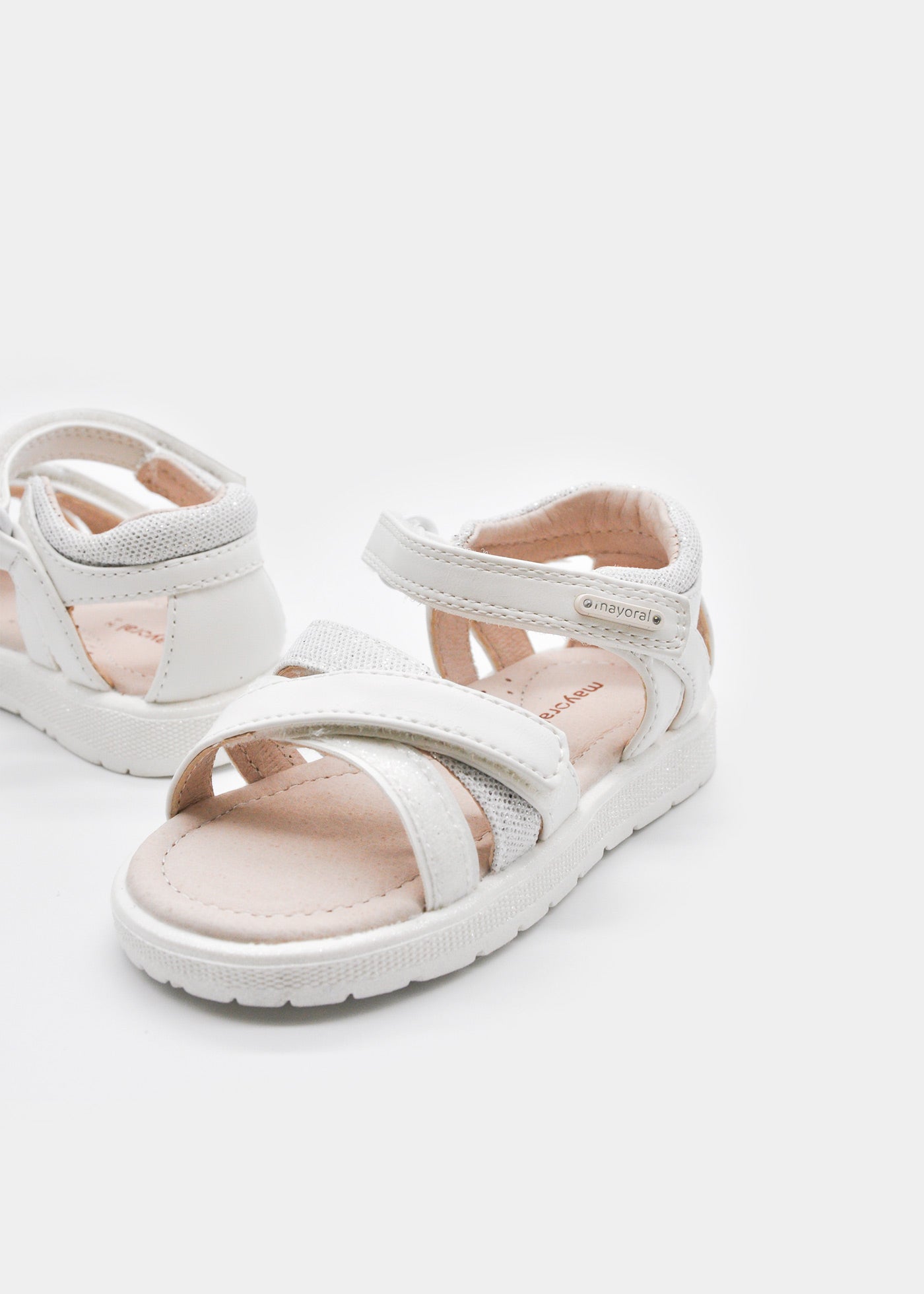 Sandalia tiras velcro MayoralSandalia Blanca Tiras Velcro Mayoral para Niña - Tallas 19-25