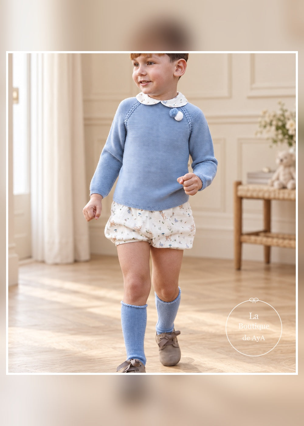 Conjunto bebé niño punto azul cielo y pantalón animalitos Juliana 26586 - modelo en movimiento - referencia 26586