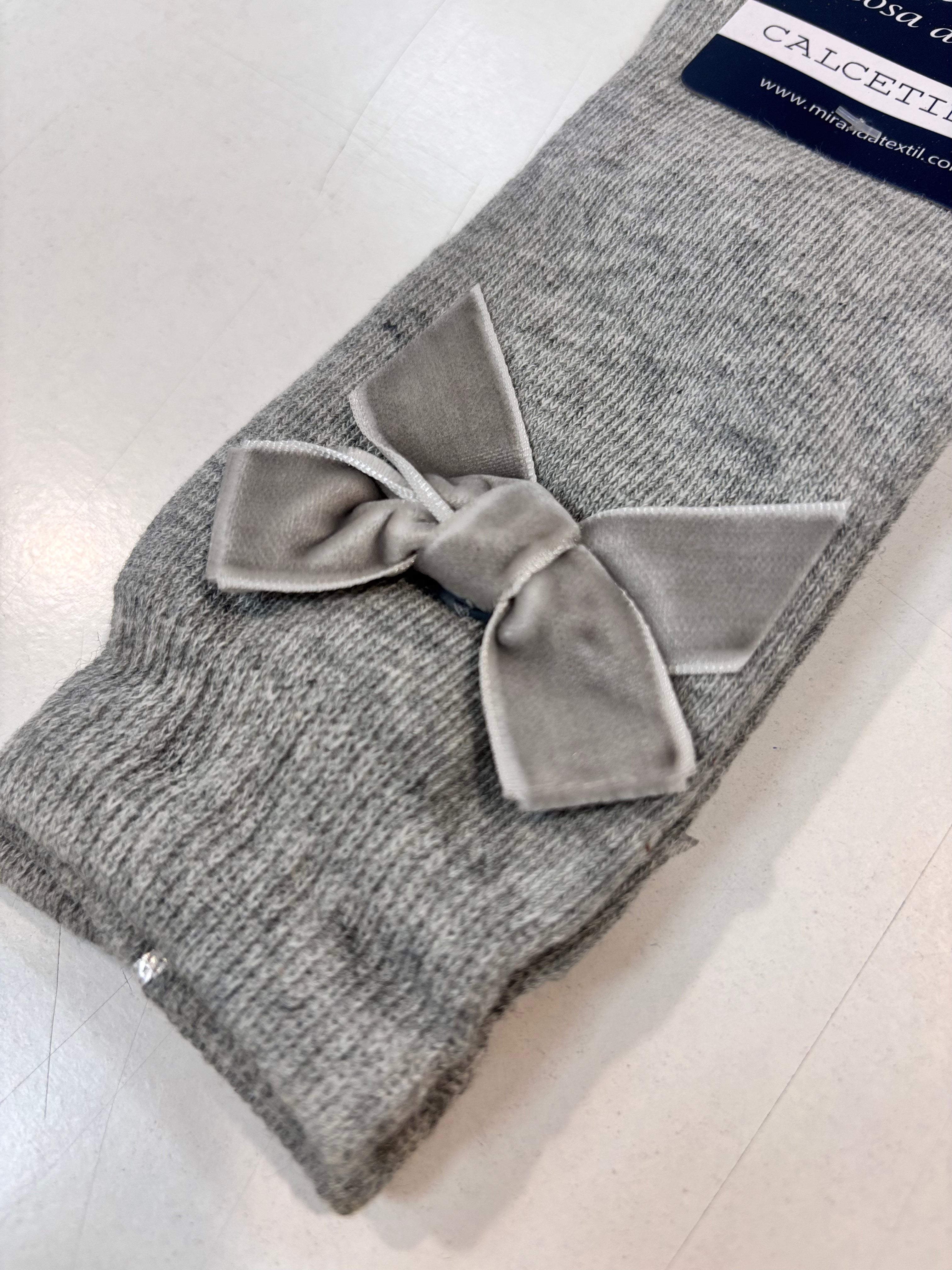 Calcetin lazo terciopelo niña gris Miranda 1502