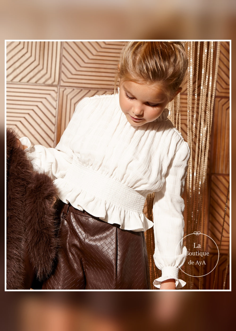 Blusa nido de abeja crema para niña Abel & Lula 05623 - imagen 3
