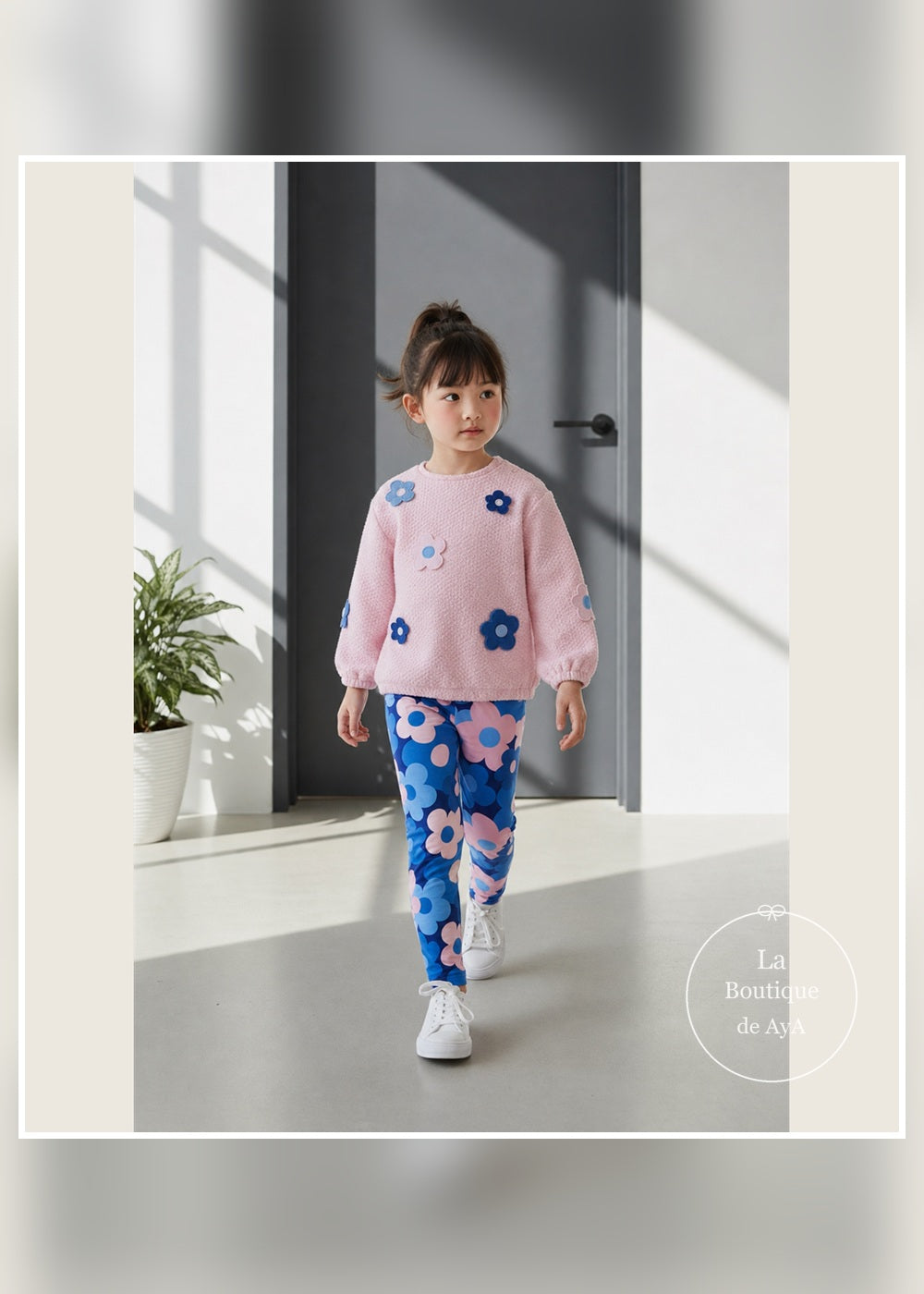 Conjunto Flowers para niña Agatha Ruiz de la Prada 8732W26 en movimiento