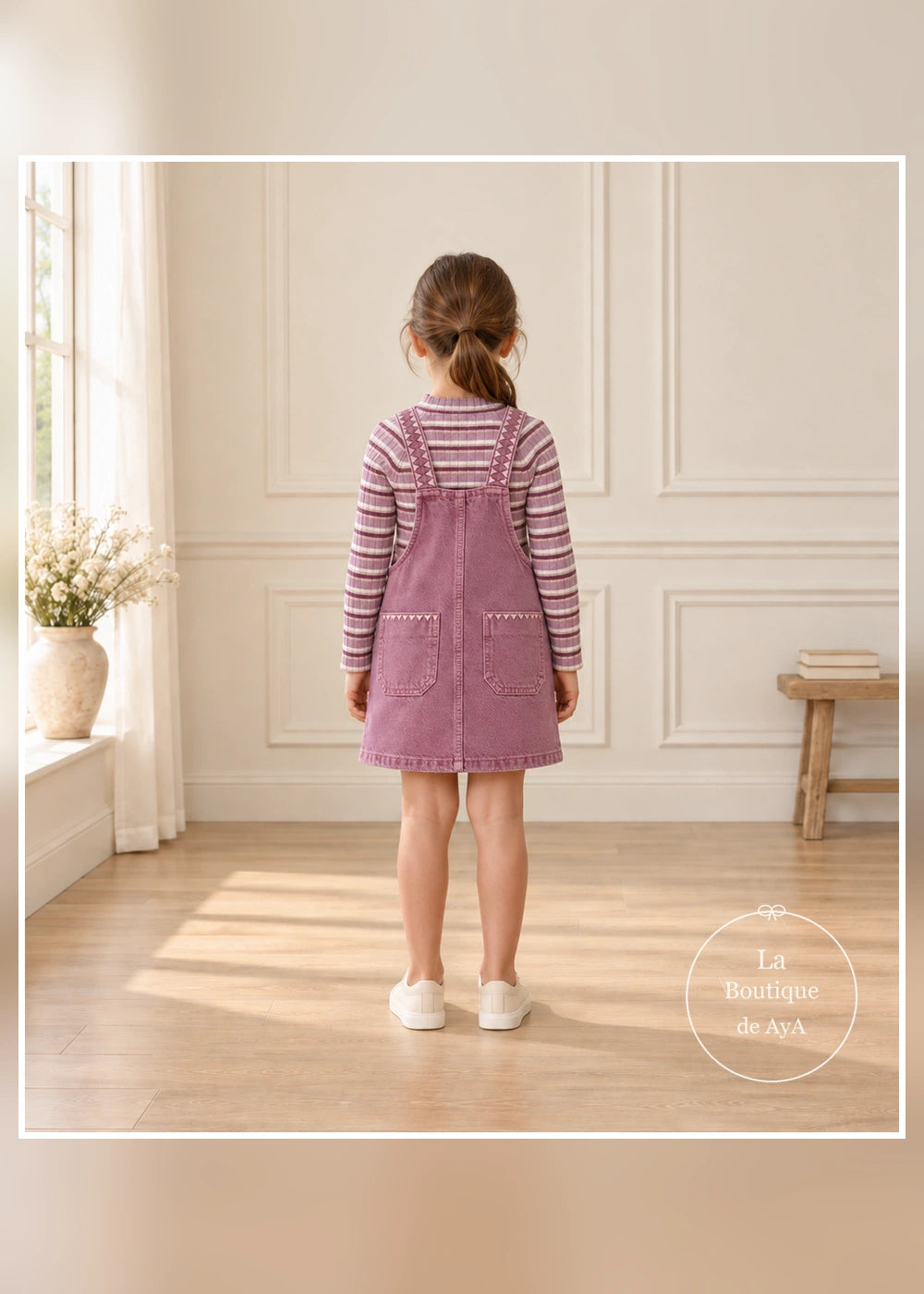 Conjunto de peto bordado uva y jersey de rayas para niña Mayoral, vista trasera