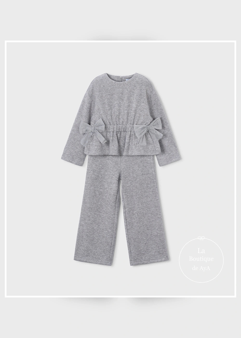 Conjunto de punto gris mezcla con lazos para niña Mayoral 04530-094. Prendas solas, vista delantera.