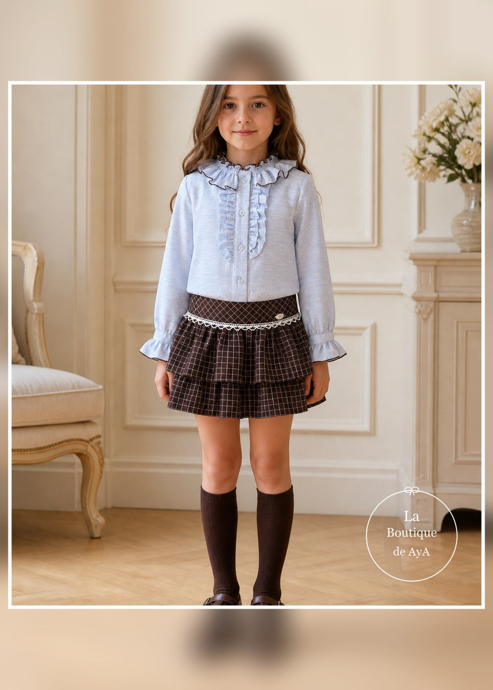 Conjunto blusa celeste y falda pantalón marrón para niña Miranda 0247, portada con modelo
