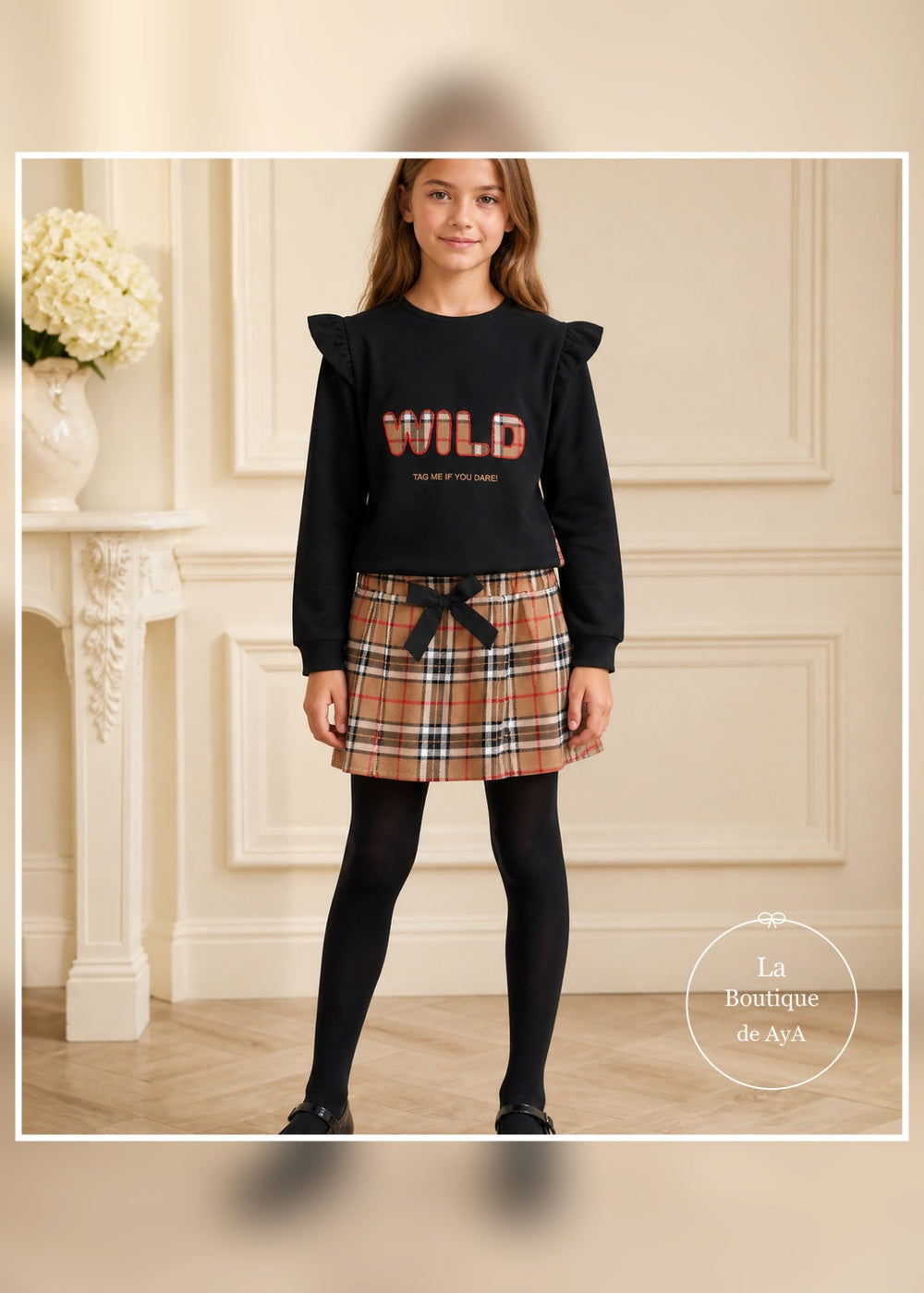 Conjunto sudadera negra y falda tartán camel para niña Miranda 0301, portada con modelo