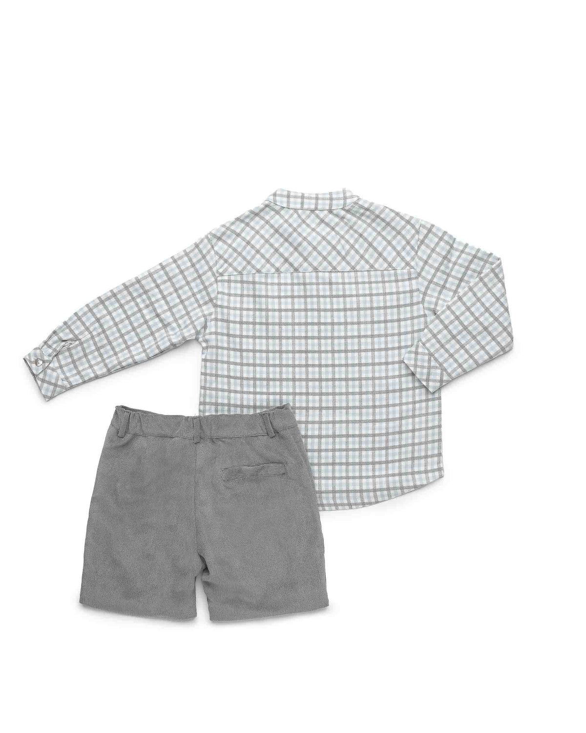 Conjunto niño Juliana pantalón y camisa de cuadritos 26696, detalle de acabados, otoño invierno 2026/27