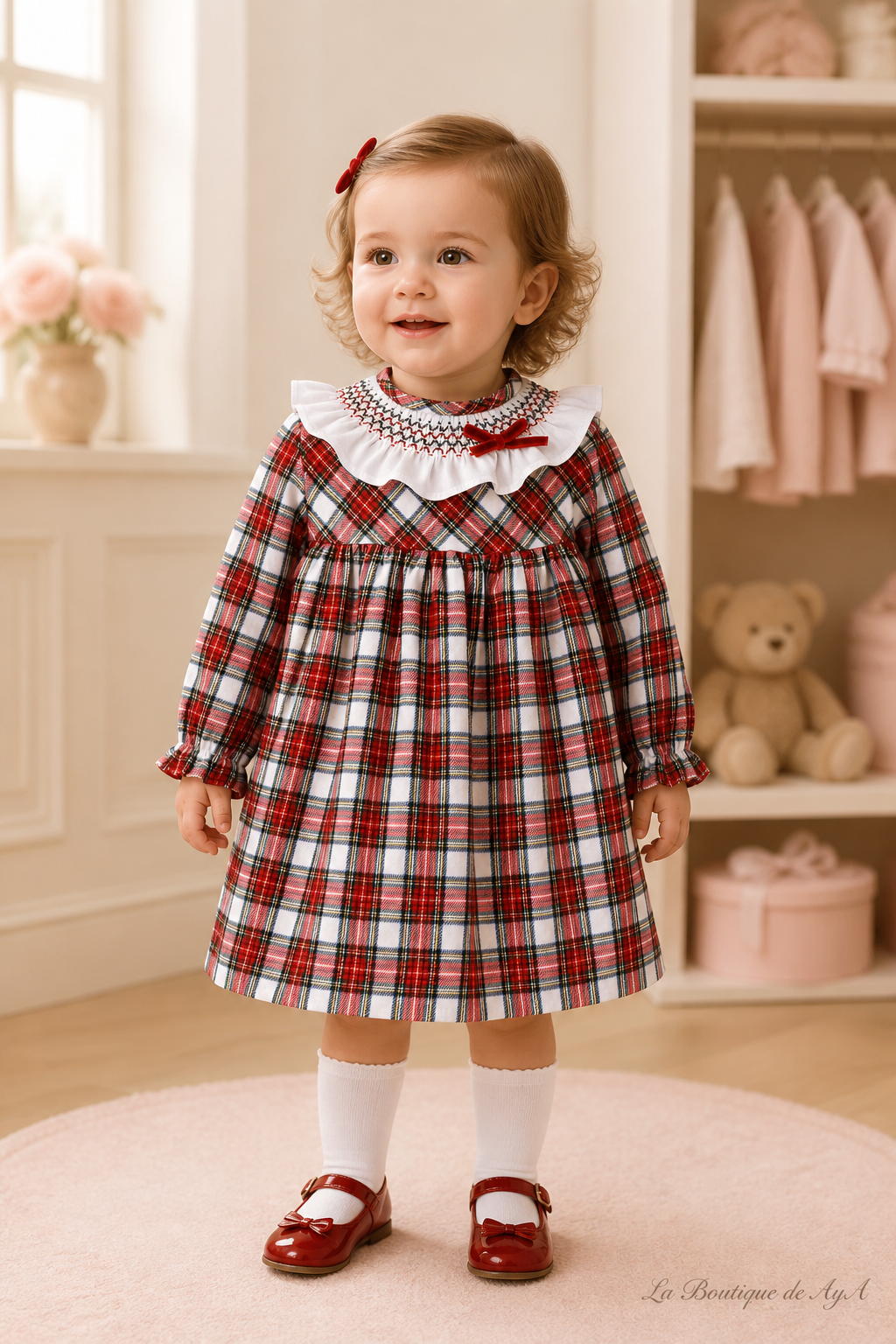 Bebé con vestido Miranda rojo 40/0032/V en boutique, marca de agua La Boutique de AyA