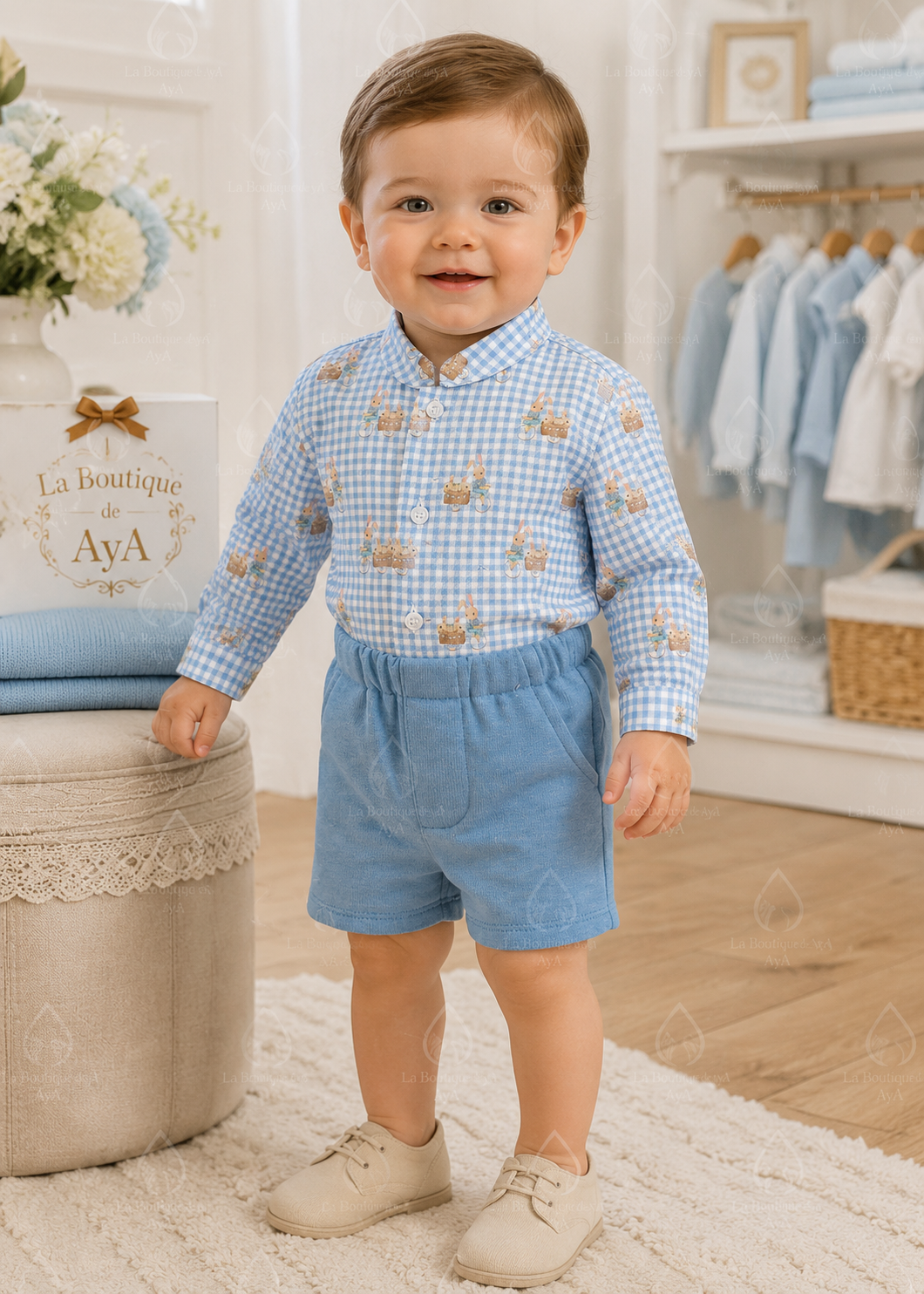 Bebé con conjunto Miranda azul 40/0048/23 - imagen adicional con marca de agua La Boutique de AyA