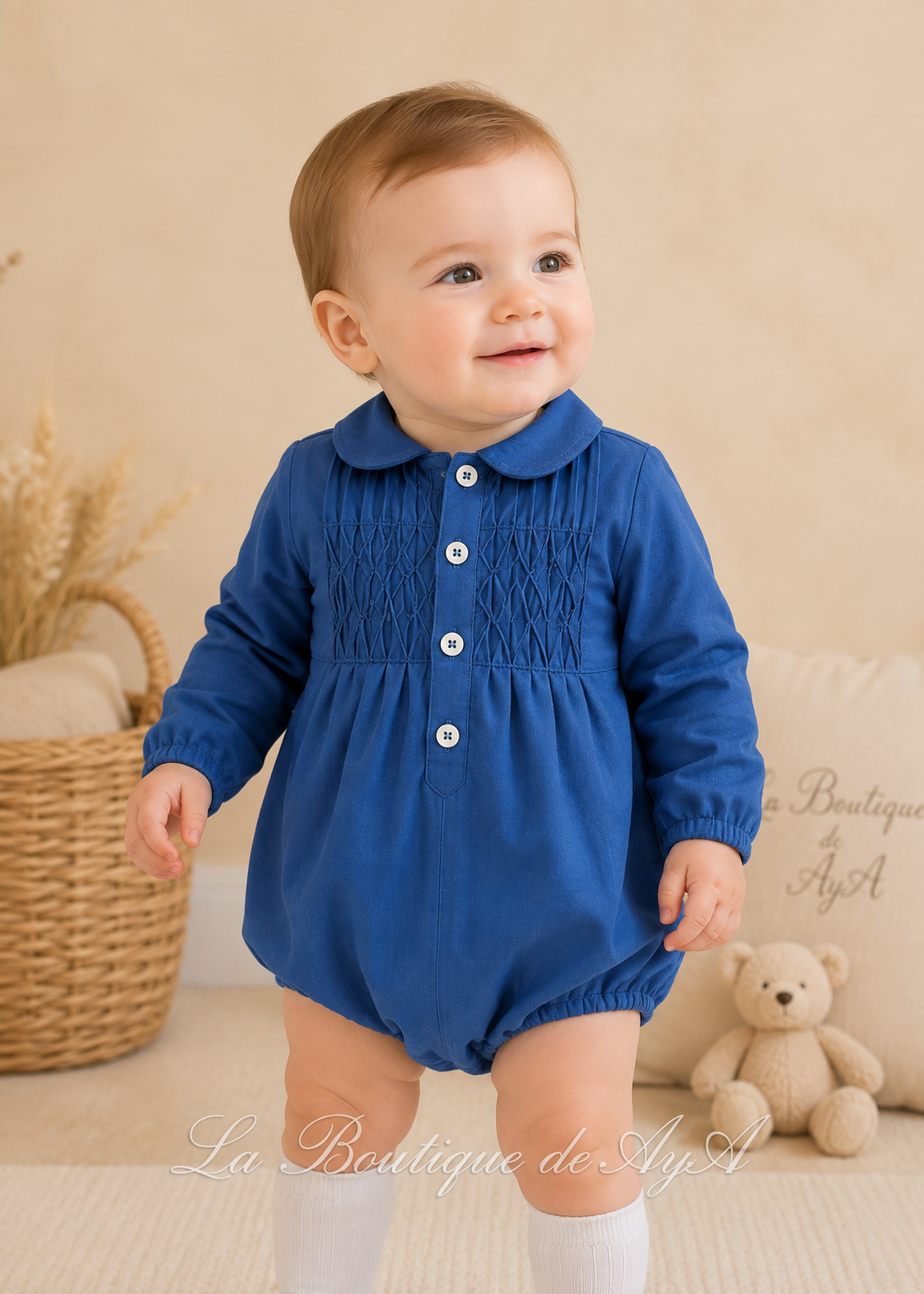 Bebé con pelele Miranda azulón 40/0500/P - modelo con marca de agua La Boutique de AyA