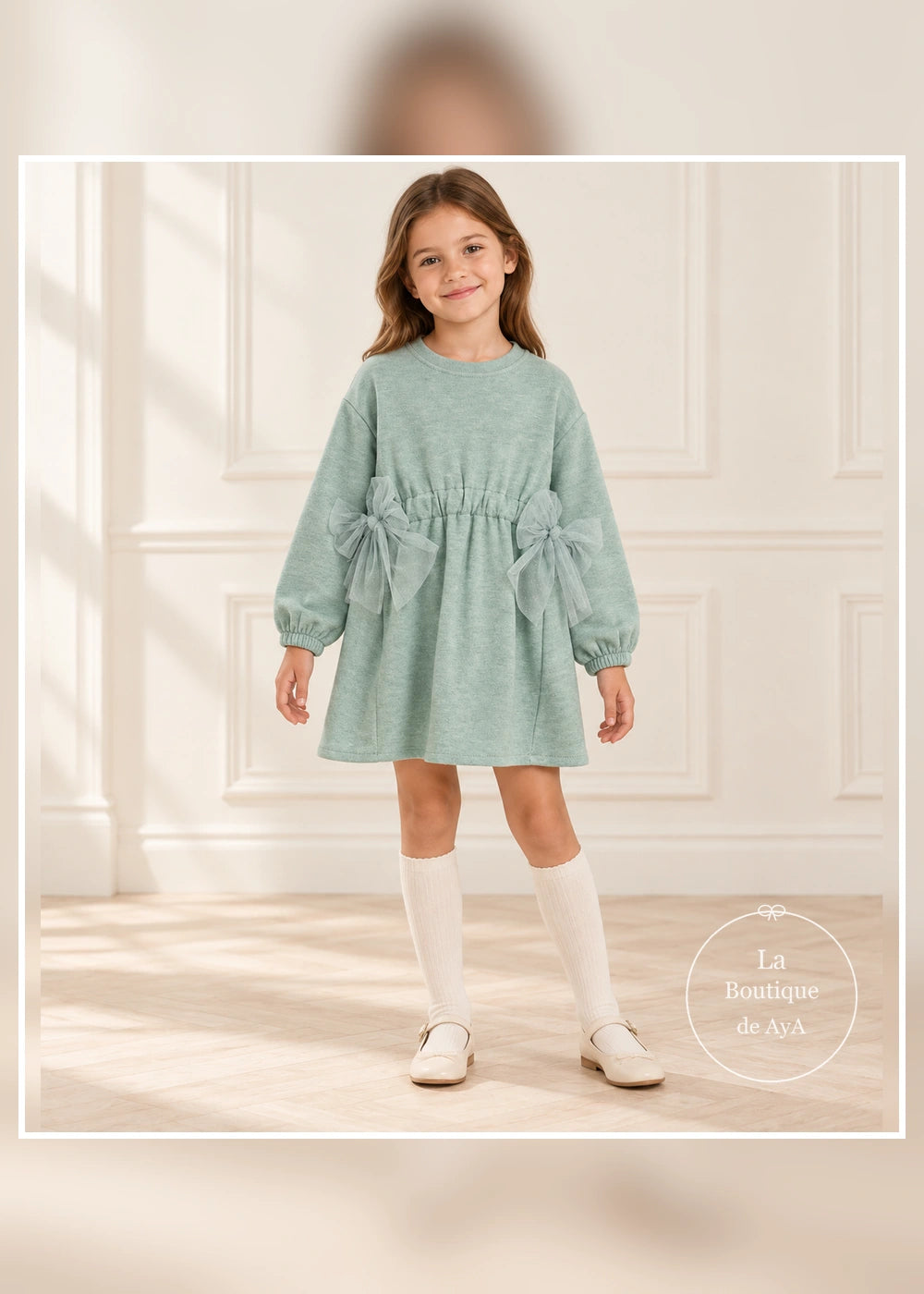 Vestido de punto anís mezcla con lazos niña Mayoral 04913-010. Vista principal con modelo.